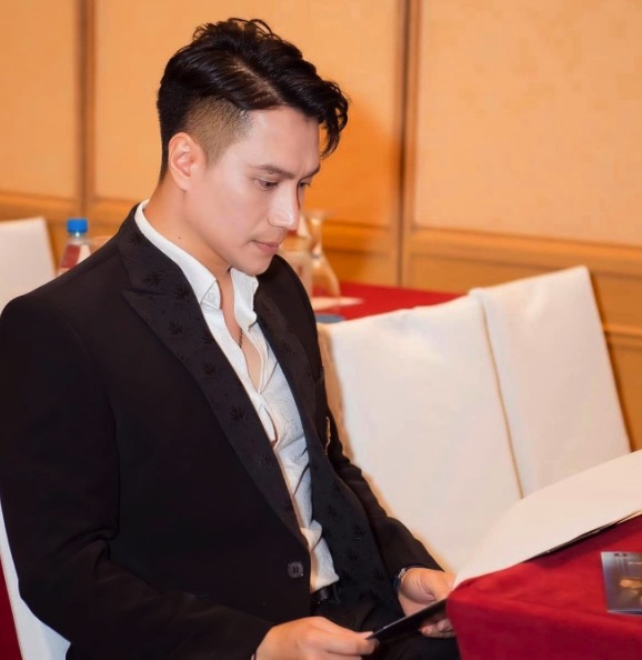 CEO Lê Văn